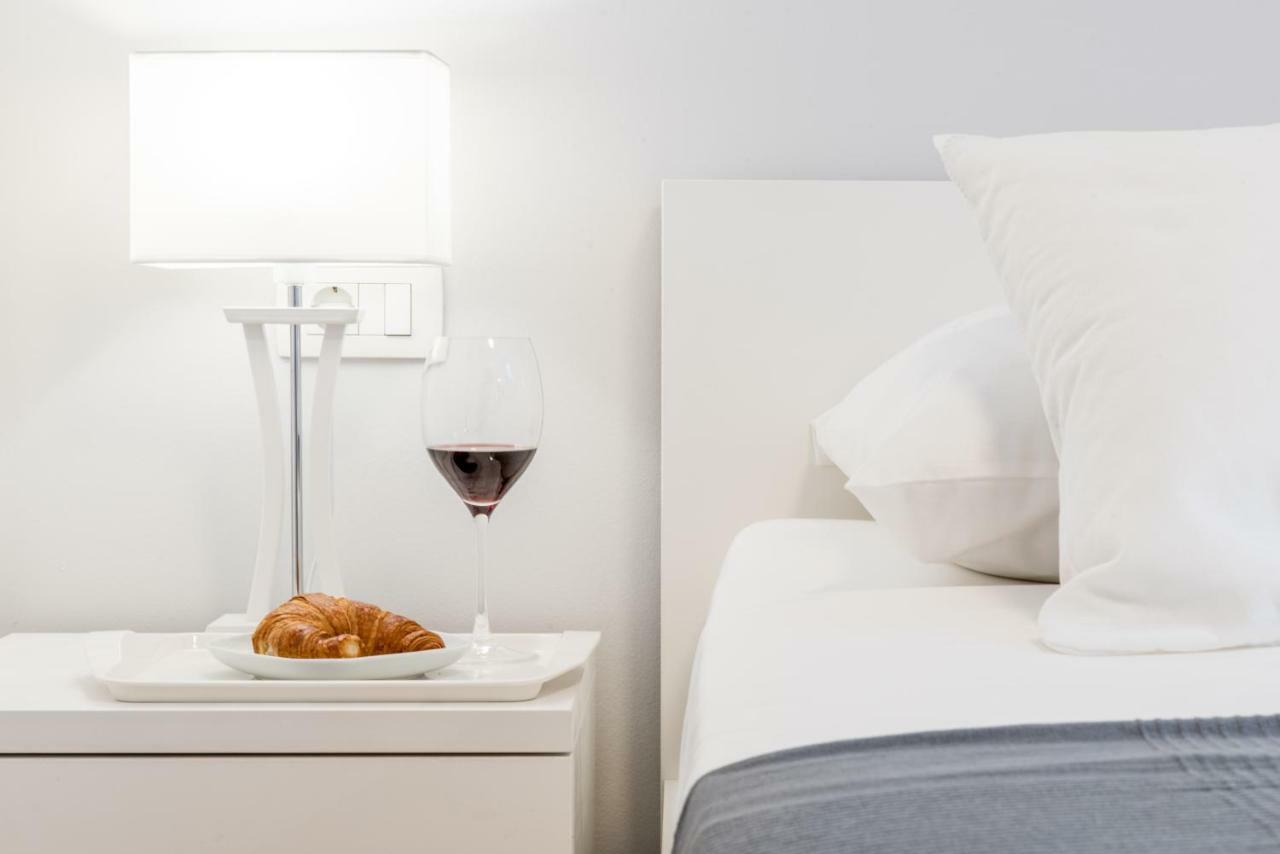 Lion'S Beach Apartment Podstrana Luaran gambar