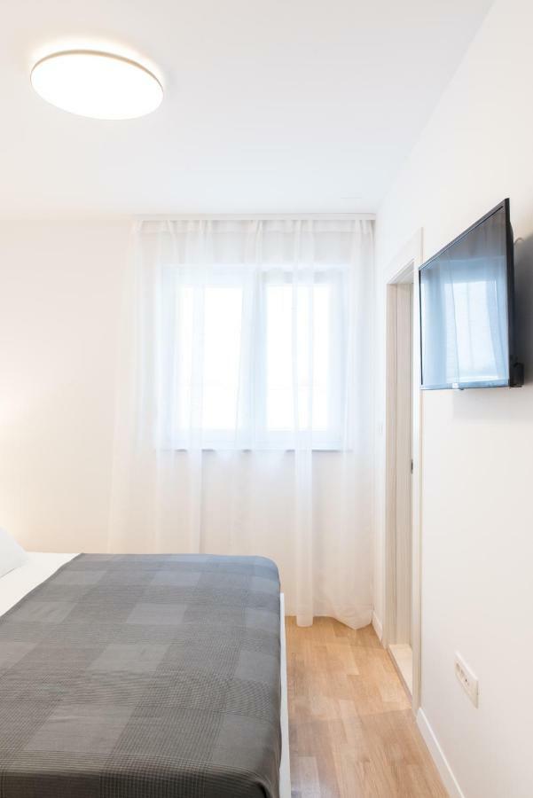Lion'S Beach Apartment Podstrana Luaran gambar