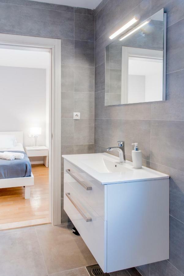 Lion'S Beach Apartment Podstrana Luaran gambar